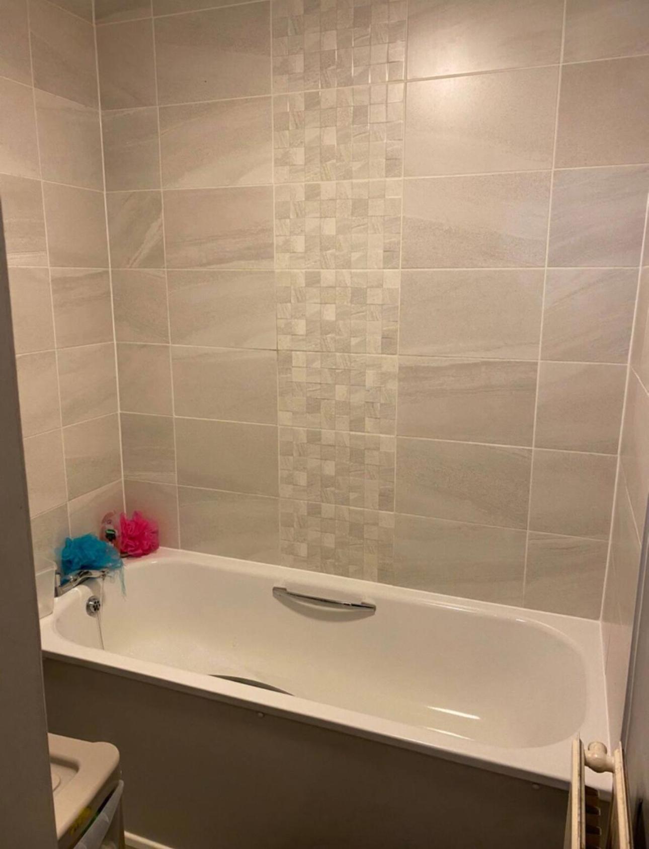 Double Private With Shared Bathroom Facilities Gazde/Camere de închiriat *